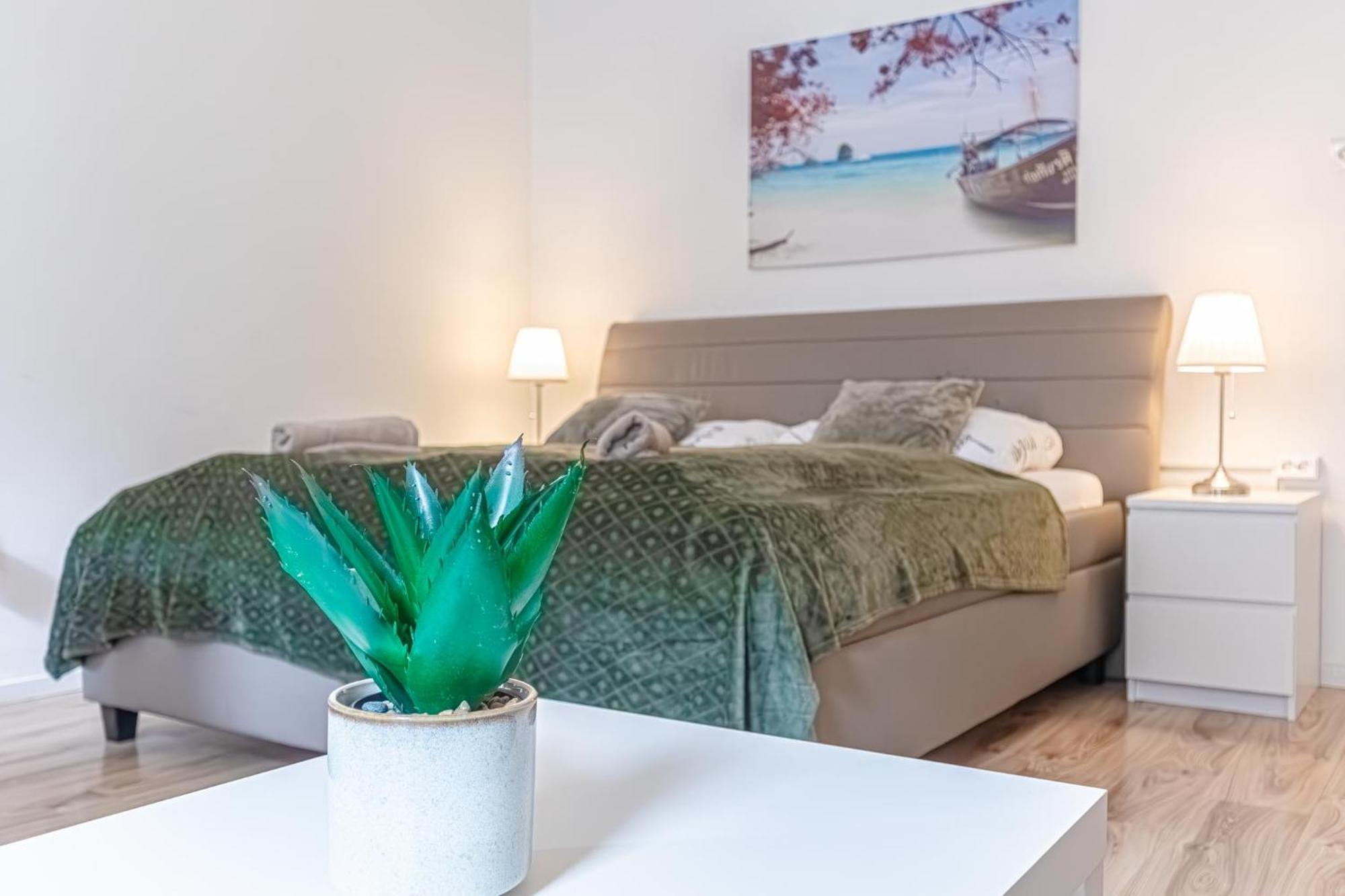 Apartamento Budget-Friendly 2Br Apt With Great Location Viena Exterior foto